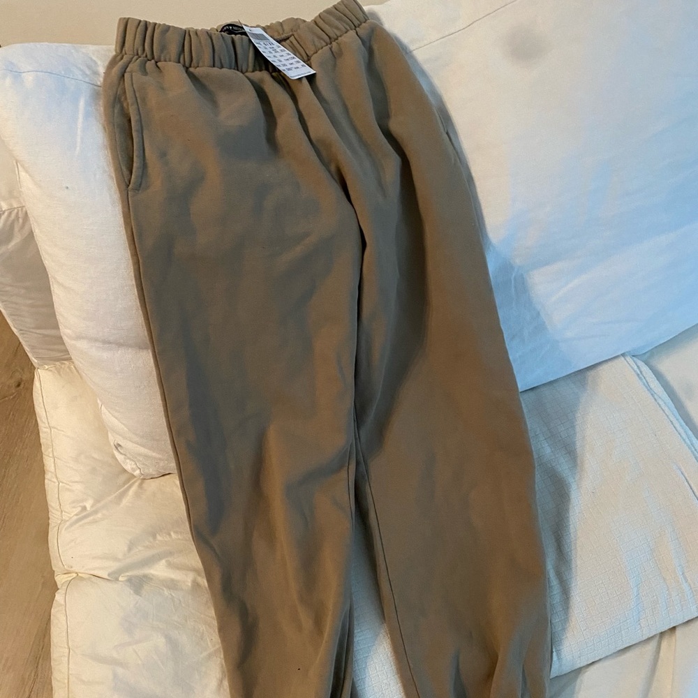 Brandy Melville nude / brown sweatpants NWT